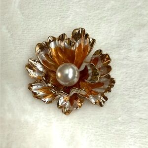 Gold and White Floral Brooch / Pendant with Pearl Accent NWOT